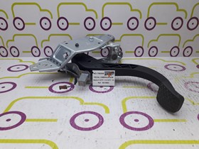 Pedal Embraiagem  Opel Astra H GTC 1.9 CDTi 120 Cv de 2010 - Ref OEM : 9010883